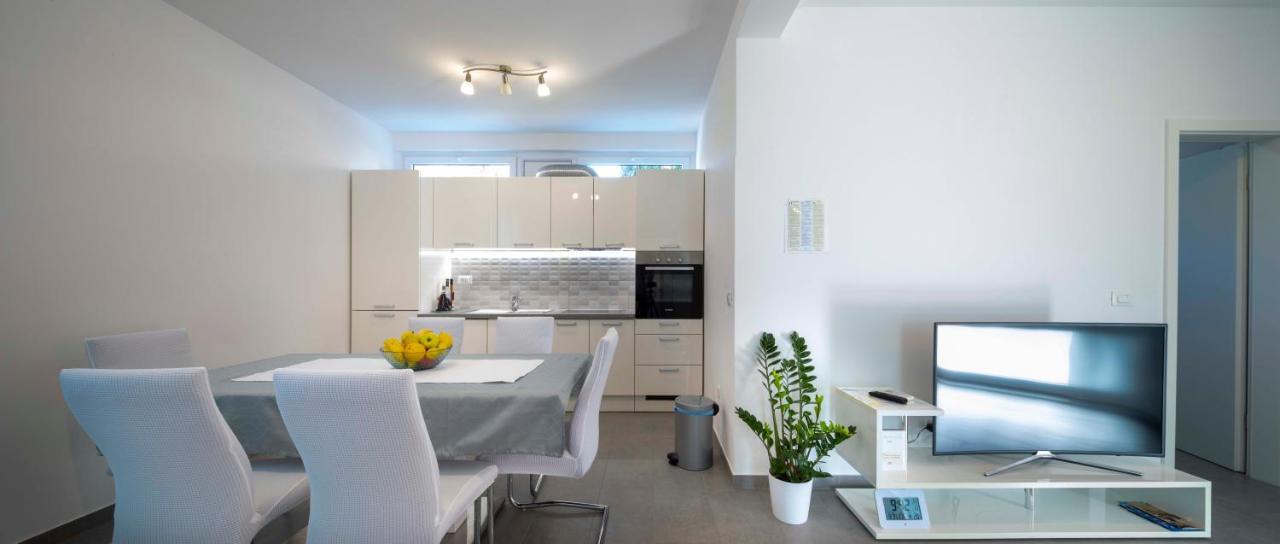 Apartment Fragola Makarska Dış mekan fotoğraf